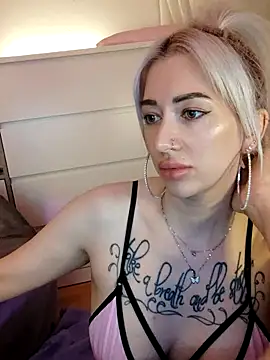Gina-Lumara webcam