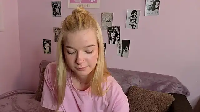 BeataWheat live sex cam