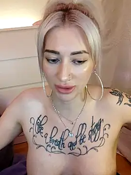 Gina-Lumara webcam