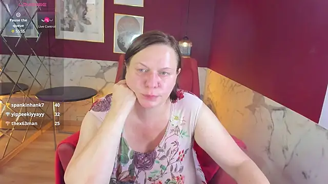 KellyPerfection webcam