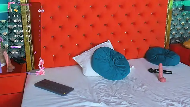 VallerieJones live cam on StripChat