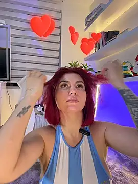 zafiro_mo0n live cam on StripChat