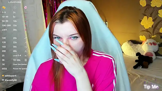 MeganNewCat webcam