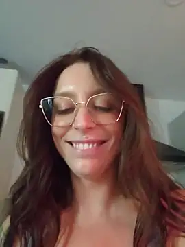 LilyOrion webcam