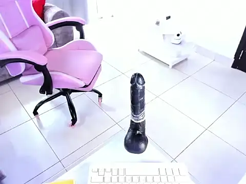 cristina697 webcam