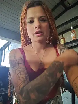 cataleya_16 (F young) - Off Shirt in bar 🍸