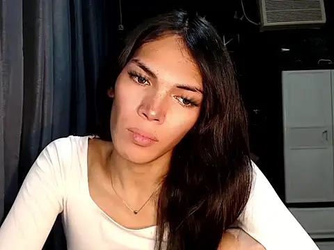 GORGEOUS_CARMEE webcam
