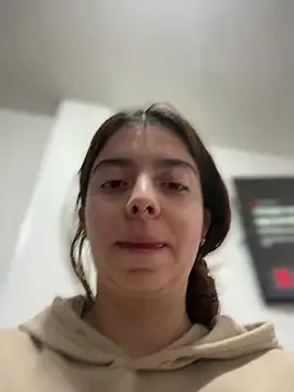 Cloew_Marz live cam on StripChat