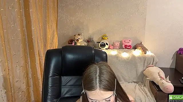urcutiebunnyy live webcam show