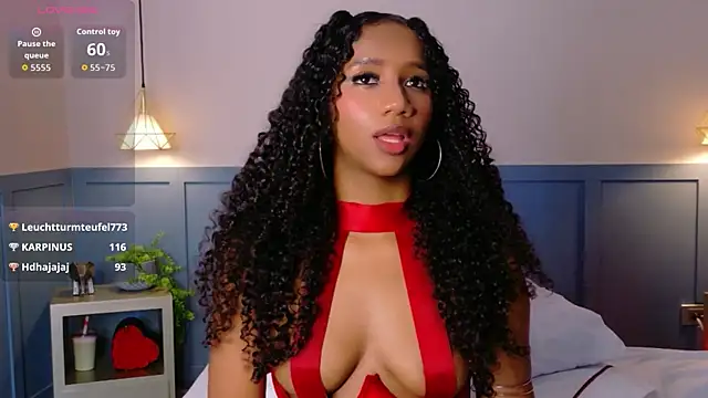 Chloe-Rose- live cam on StripChat