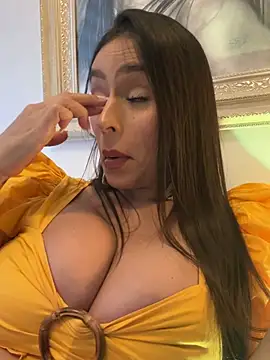 Mau_White webcam