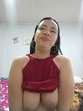 hailey85 live cam on StripChat