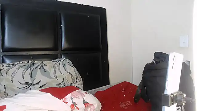 Sweetdelight86 webcam