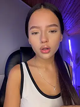 Sofia18_pinkk webcam