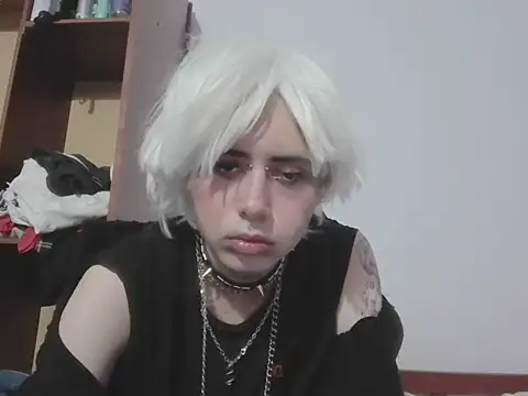 valkittyegirll live cam on StripChat