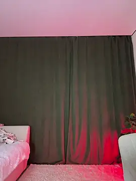 Luv_Doll webcam