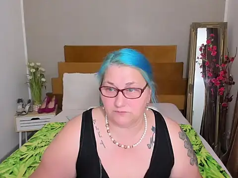 Sugarmommy_69X webcam