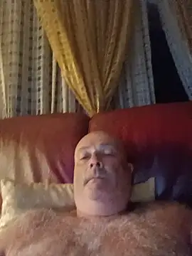 Alexis_Bull