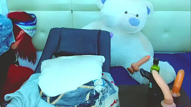 NharaBigCock webcam