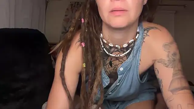 iamthemoon webcam