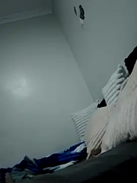 VelvetEmpire webcam