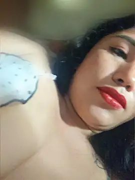Filipina_Desire webcam