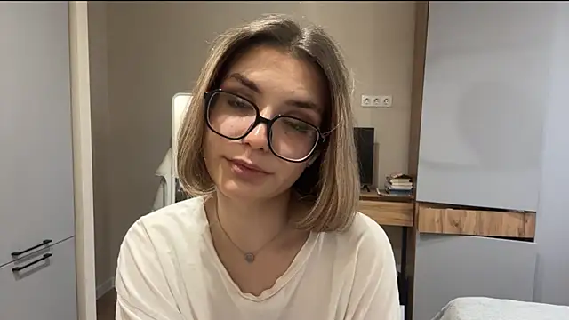 AnnaVelvetFire webcam