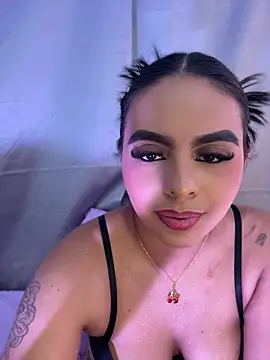 Aylin_Fox webcam