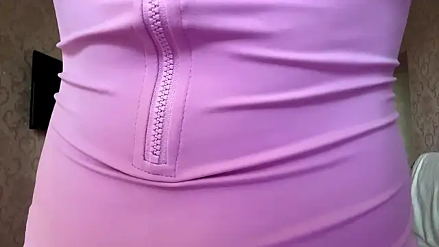 Arialork live cam on StripChat