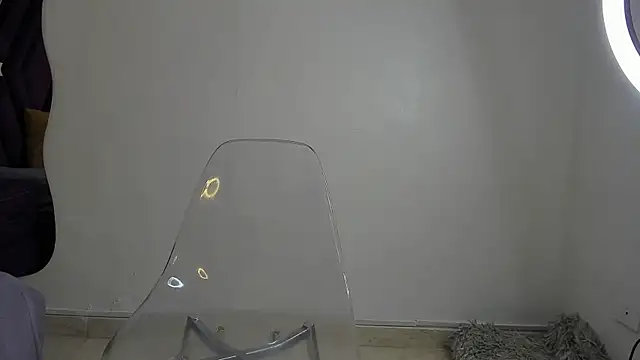 gigii79 live cam on StripChat
