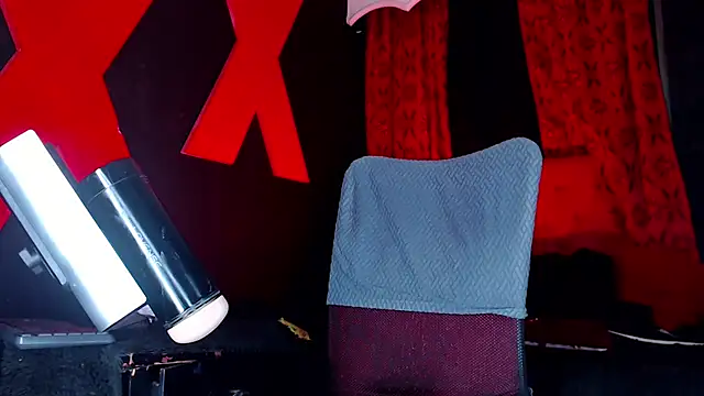 abrilbigcock's room