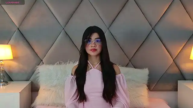 OliviaDiaz live cam on StripChat