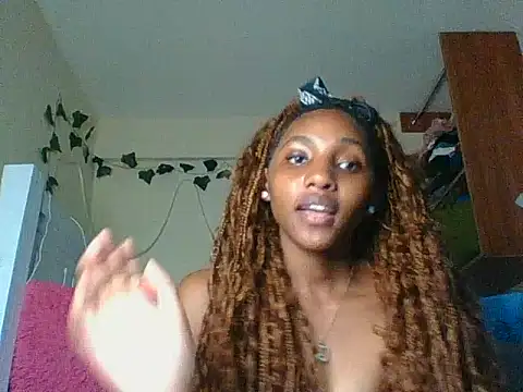 Velvet_peach webcam