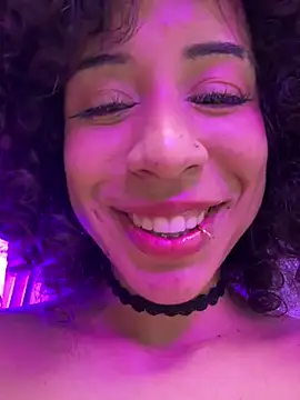 Woo_isDaphne webcam