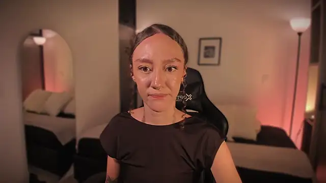 ChloeMoreti webcam