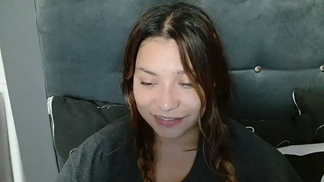 3littles live cam on StripChat