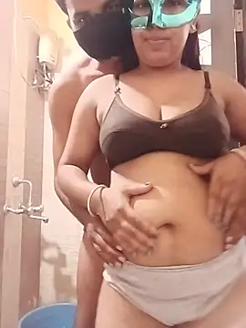 Indiansexycouple1 live cam on StripChat