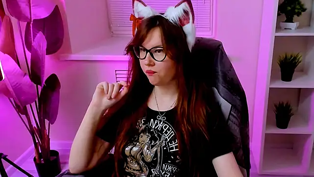 CarolGiggly webcam