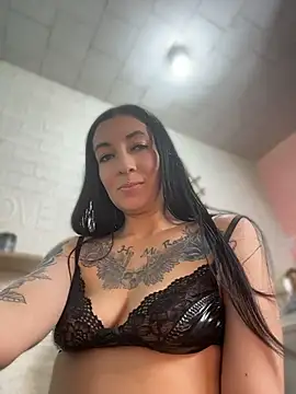 Modella: SALOME_KORLAND