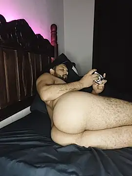 Gasc_1992 live cam on StripChat