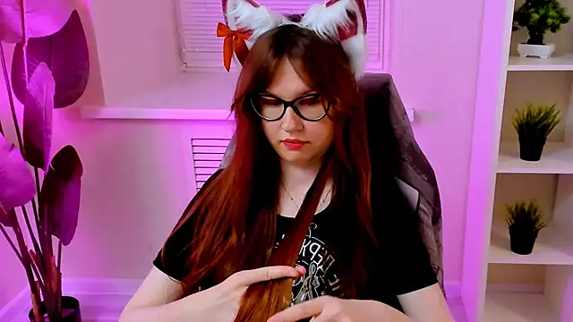 CarolGiggly webcam