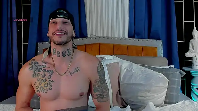 RickG_Oficial live cam on StripChat