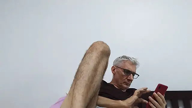 BIGUNCUTHARDCOCK webcam