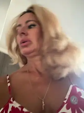 Tania201243 webcam