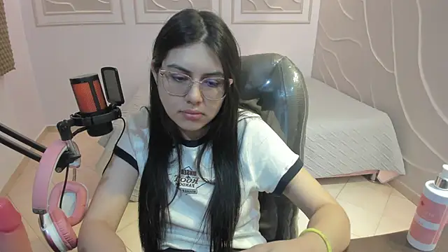 Cloebennet013 webcam