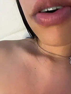 Doll_Maddy_ webcam