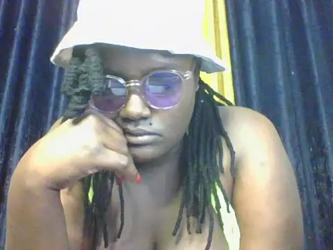 Bustyy_Bitch webcam