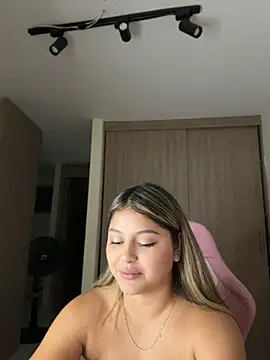 lunablossom_ webcam