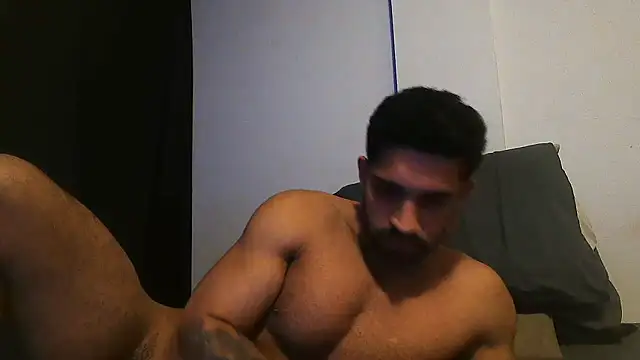 macho_fit (M young) - #beardy #bisexuals #brazilian #brunettes #dirty-talk #flashing #flexing #foot-fetish #handjob #hd #masturbation #middle-priced-privates #muscular #orgasm #outdoor #portuguese-speaking #sexting #shower #small-audience #smoking #sph #spy #striptease #white #young