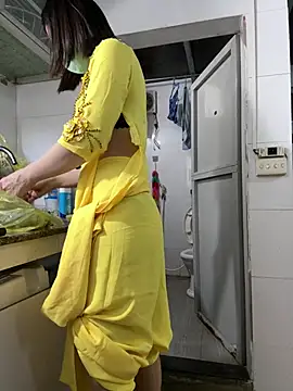 Nana-19 live webcam show